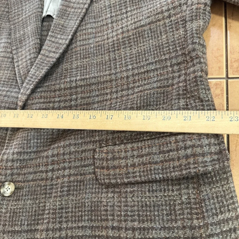 Vintage Corbin Men's Sport Coat Sz 44R  Tweed Wool Blazer Jacket Made in USA